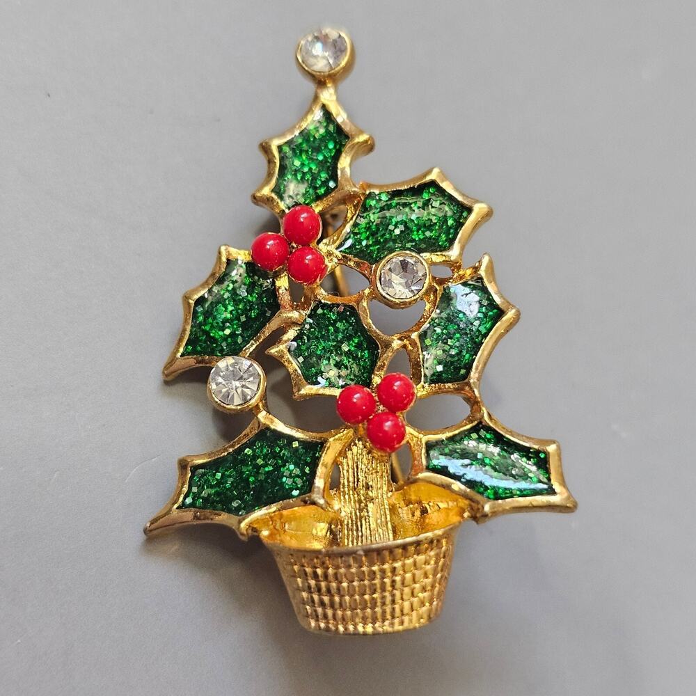 Avon Nina Ricci Holly Berry Tree Pin Brooch Christmas Enamel Goldtone 2002 Vtg